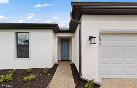 2072 Freemont Way, Naples, FL 34120 photo 3