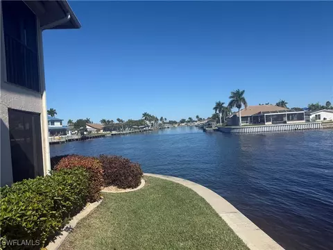 4001 SE 19th Pl #2, Cape Coral, FL 33904
