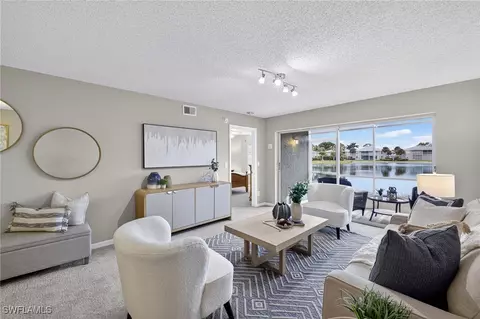 895 New Waterford Dr #J103, Naples, FL 34104