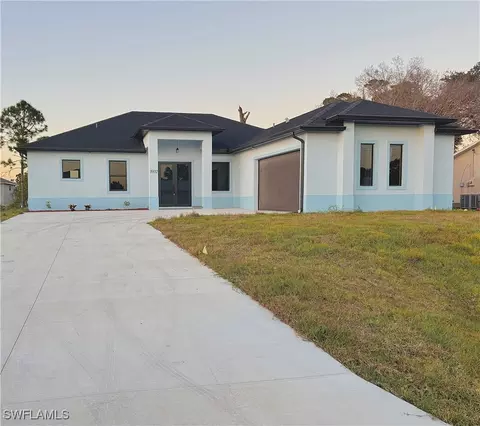 3902 12th St SW, Lehigh Acres, FL 33976