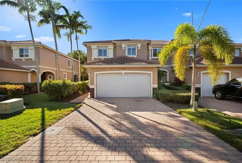 9648 Roundstone Cir, Fort Myers, FL 33967