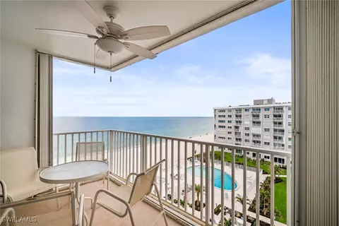 3443 Gulf Shore Blvd N #713, Naples, FL 34103