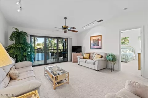 17425 Birchwood Ln #8, Fort Myers, FL 33908