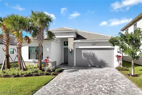 20812 Thistle Leaf Ln, Estero, FL 33928 photo 3