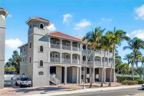 4633 Estero Blvd #201, Fort Myers Beach, FL 33931