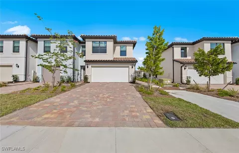 1697 Lake Jessup Cir, Cape Coral, FL 33909