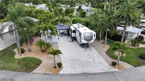 5823 Burrwood Ct, Fort Myers, FL 33905