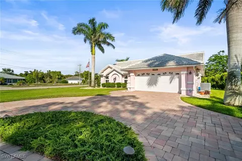 4226 Yarmouth Ct, North Fort Myers, FL 33903