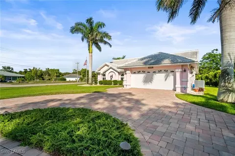 4226 Yarmouth Ct, North Fort Myers, FL 33903