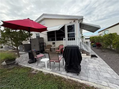 20291 Cumberland Ct, Estero, FL 33928 photo 4