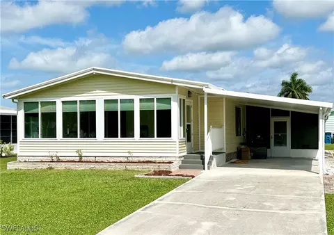 26287 Queen Mary Ln, Bonita Springs, FL 34135