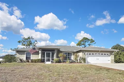 529 Durion Dr, Lehigh Acres, FL 33974