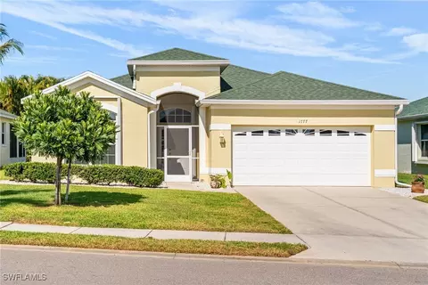 1777 Emerald Cove Cir, Cape Coral, FL 33991