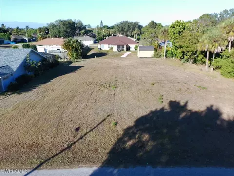 33 Eustis Ave, Lehigh Acres, FL 33936 photo 5