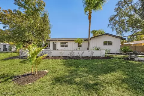 3843 Marvaez St, Fort Myers, FL 33901