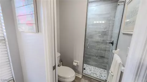 Bath - 22638 Forest View Dr, Estero, FL 33928 photo 2 of 2