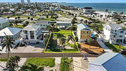 130 Mid Island Dr, Fort Myers Beach, FL 33931