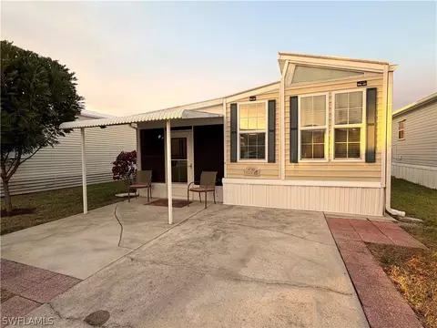 4710 Split Log Ln W, Estero, FL 33928 photo 2