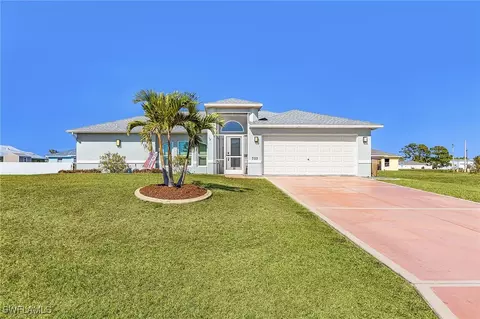 703 NE 23rd Ter, Cape Coral, FL 33909