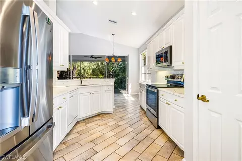 Kitchen - 19091 Ridgepoint Dr #202, Estero, FL 33928 photo 1 of 6