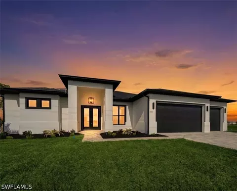 117 NE 5th Ter, Cape Coral, FL 33909