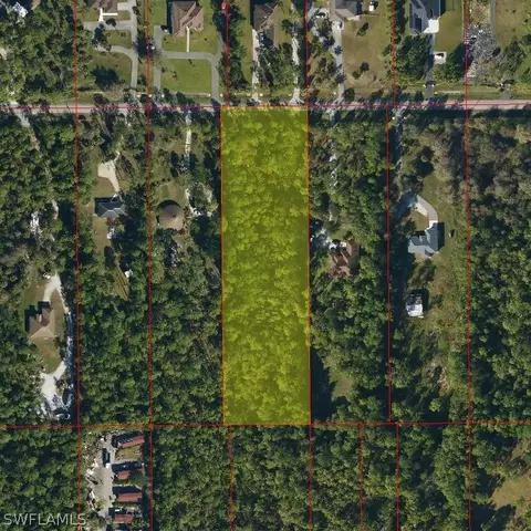8 Th Ave NE, Naples, FL 34120