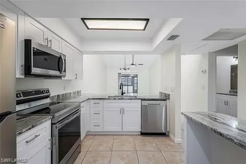 3739 SW 9th Ave #113, Cape Coral, FL 33914