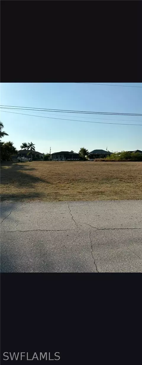 1005 NW 36th Ave, Cape Coral, FL 33993