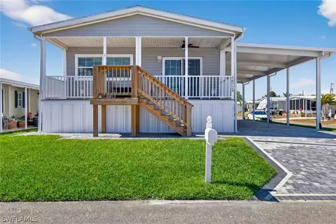 14729 Constitution Way, North Fort Myers, FL 33917