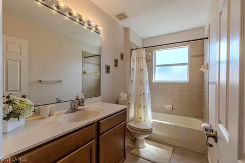 Bath - 1893 Par Dr, Naples, FL 34120 photo 2 of 3