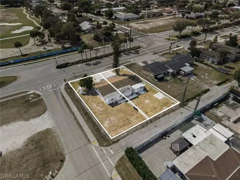 4375 Golden Gate Pkwy, Naples, FL 34116