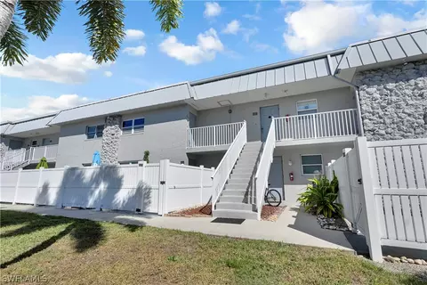 6777 Winkler Rd #268, Fort Myers, FL 33919