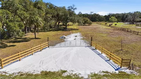 4821 Oak Acres Ln, Fort Myers, FL 33905