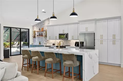 3809 Woodlake Dr, Bonita Springs, FL 34134