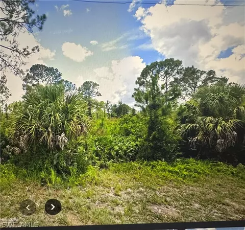 3313 70th St W, Lehigh Acres, FL 33971