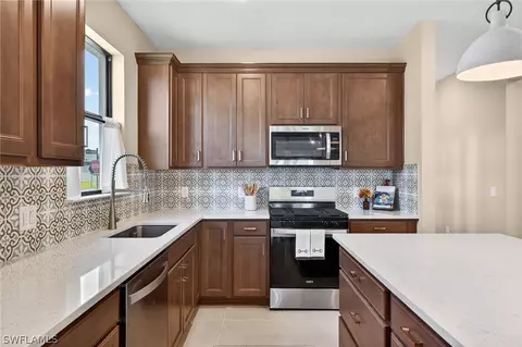 Kitchen - 20548 Pebble Glen Dr, Estero, FL 33928 photo 4 of 6