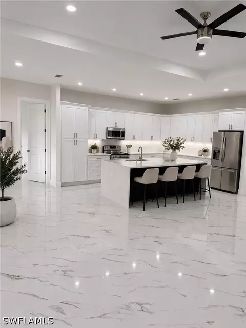 811 Dartmouth Ct, Lehigh Acres, FL 33974