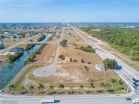 1518 Kismet Pkwy E, Cape Coral, FL 33909