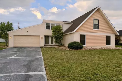408 SW 37th Ter, Cape Coral, FL 33914