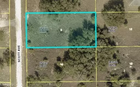 1706 Scott Ave, Lehigh Acres, FL 33972