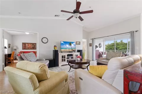 359 Dover Pl #E204, Naples, FL 34104 photo 8