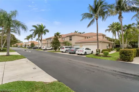 359 Dover Pl #E204, Naples, FL 34104 photo 2