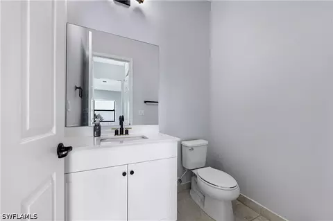 Bath - 9045 Madrid Cir, Naples, FL 34104 photo 4 of 4