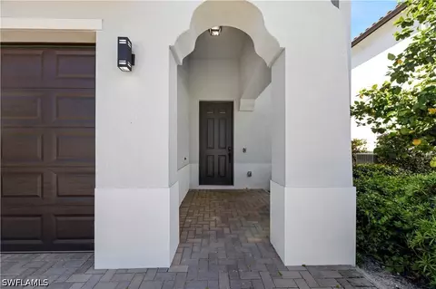 Entry Way - 9045 Madrid Cir, Naples, FL 34104 photo 1 of 10