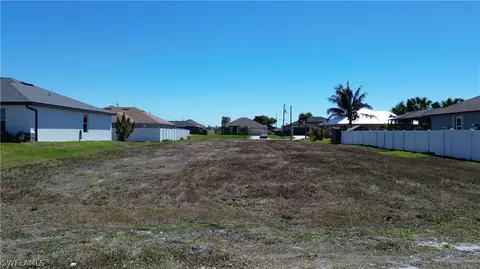 114 NW 10th St, Cape Coral, FL 33993