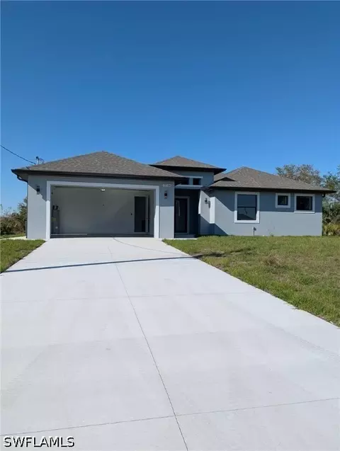 2714 63rd St W, Lehigh Acres, FL 33971