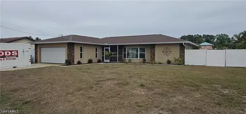 5255 Tiffany Ct, Cape Coral, FL 33904