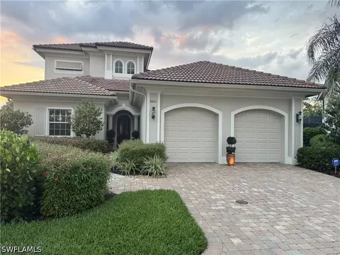 10011 Northridge Ct, Bonita Springs, FL 34135