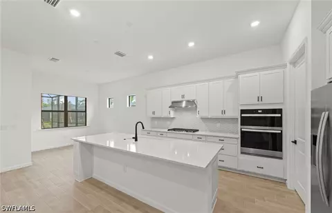 Kitchen - 2107 Freemont Way, Naples, FL 34120 photo 2 of 5
