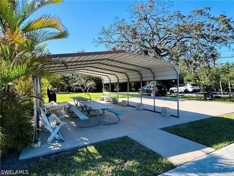Exterior - 857 Manatee Rd, Naples, FL 34114 photo 2 of 5